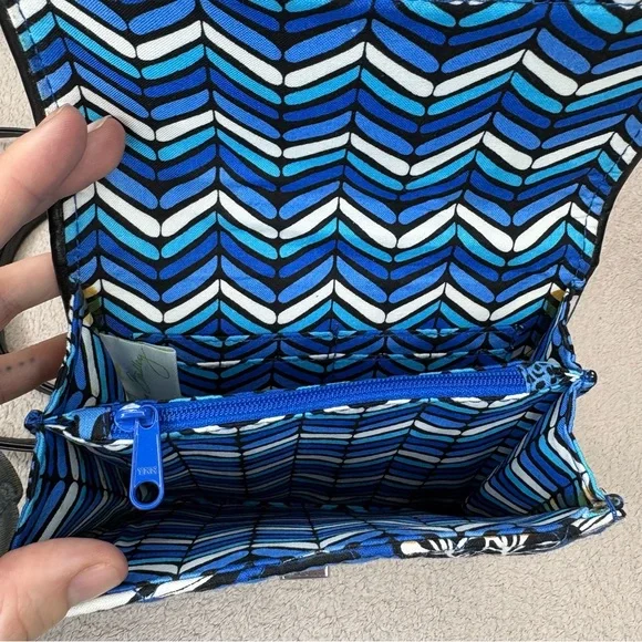 Vera Bradley Mini Turn Lock Crossbody Bag Quilted Purse Blue & White Preppy Boho - Picture 6 of 10
